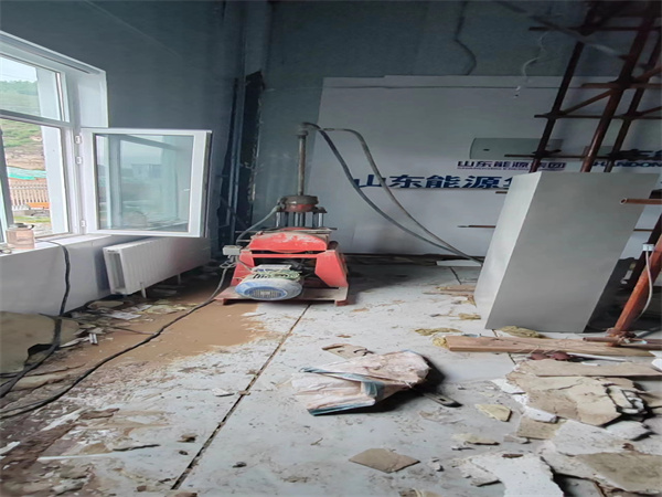 金台地基基础下沉墙体裂缝加固注浆顶升施工